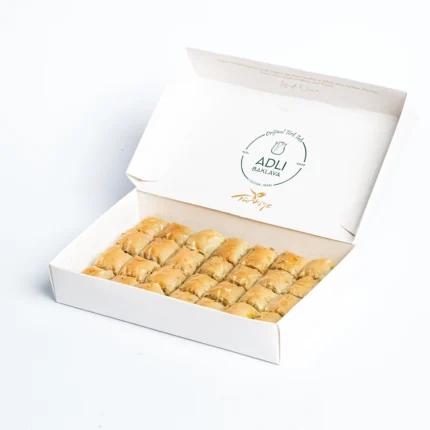 باقلوا اوزل پسته نیم کیلویی