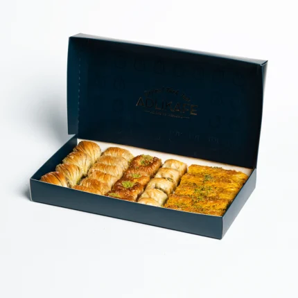 باقلوا مخلوط پسته یک کیلویی