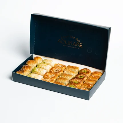 باقلوا مخلوط گردو و پسته یک کیلویی