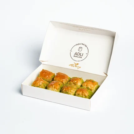 باقلوا پسته نیم کیلویی مدل 1