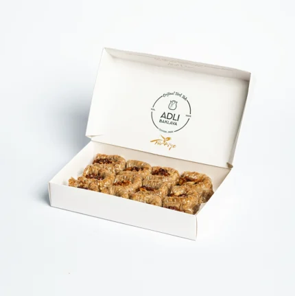 باقلوا بلبل ویژه گردو نیم کیلویی