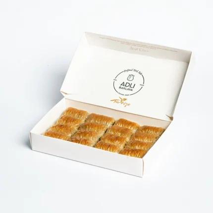 باقلوا دولانگیر گردو نیم کیلویی