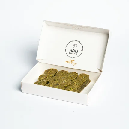 باقلوا چشم گنجشک پسته ویژه نیم کیلویی